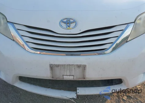 2017 Toyota Sienna Le 8 Passenger from USA, damaged, VIN 5TDKZ3DC8HS885657
